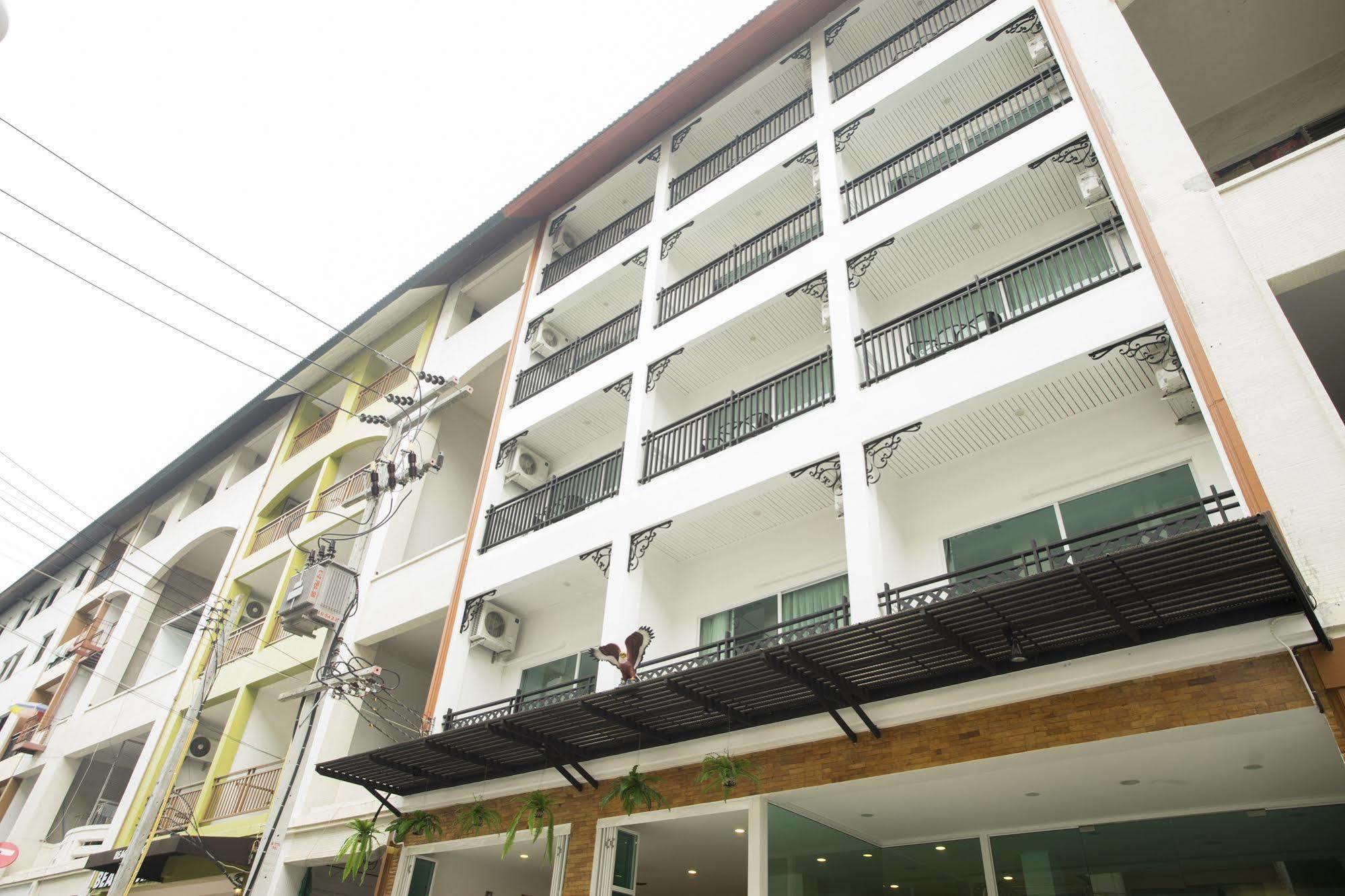 Maleewan Jomtien Hotell Exteriör bild