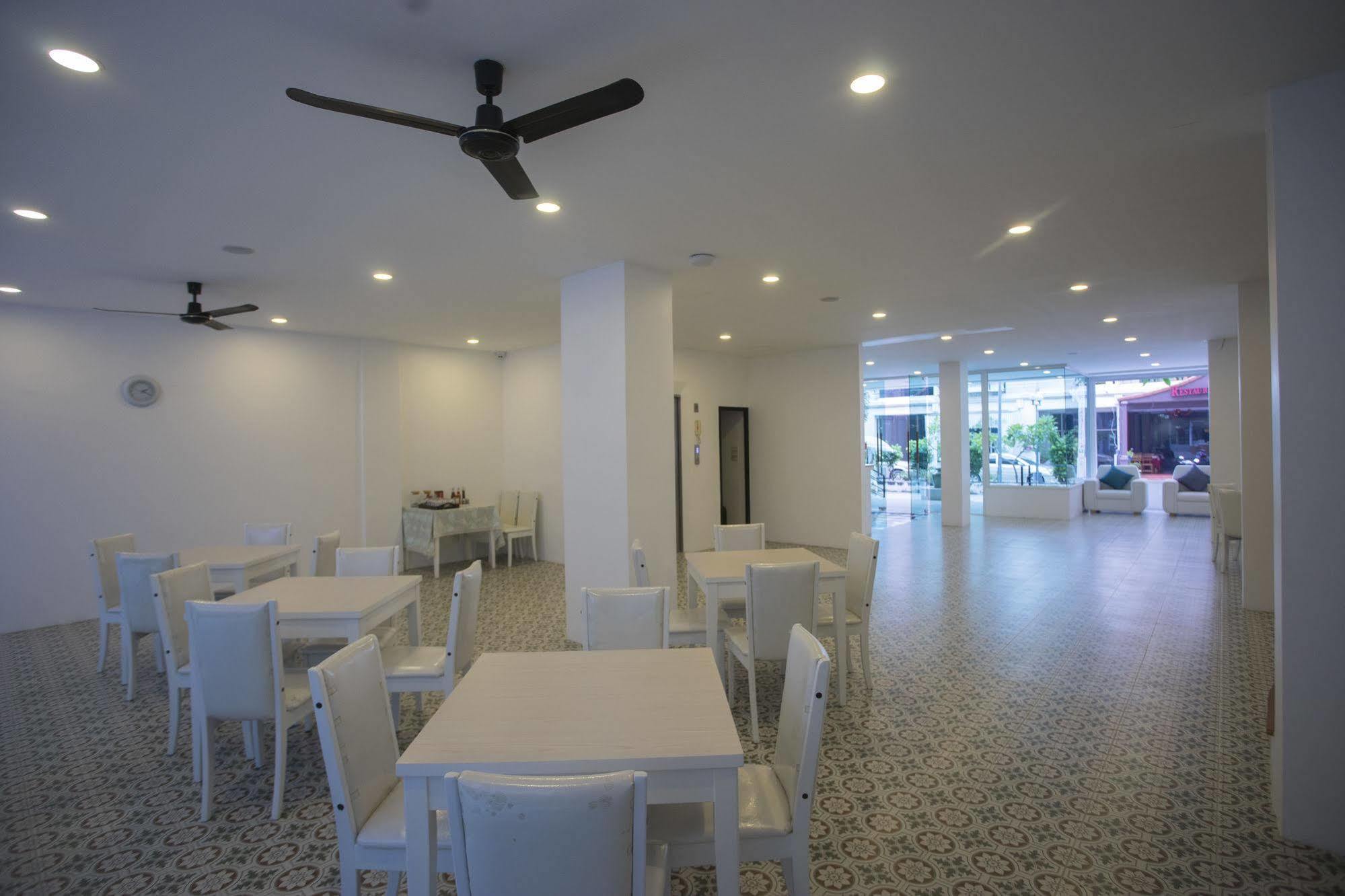 Maleewan Jomtien Hotell Exteriör bild